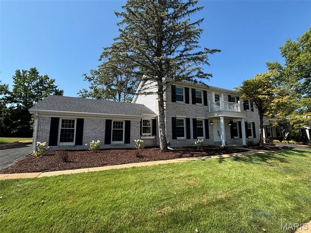 1917 Dovercliff Court, Chesterfield, MO 63017