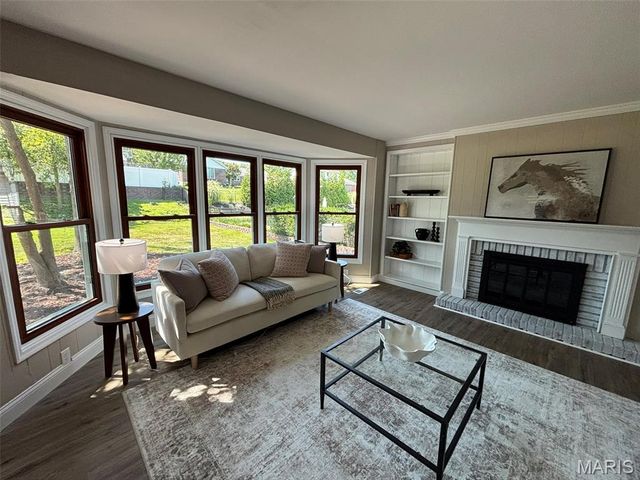 1917 Dovercliff Court, Chesterfield, MO 63017