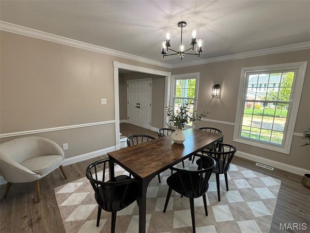 1917 Dovercliff Court, Chesterfield, MO 63017