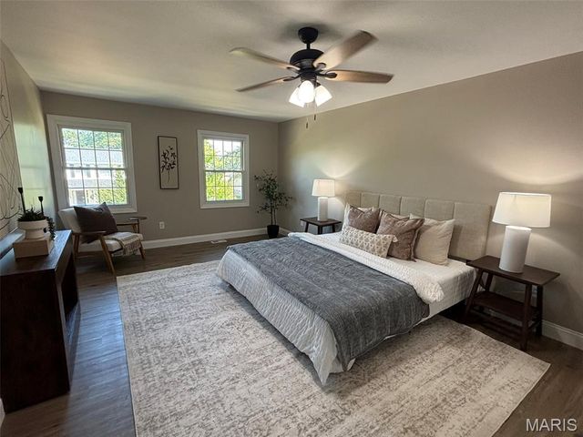1917 Dovercliff Court, Chesterfield, MO 63017