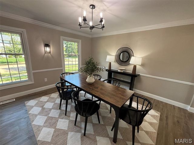 1917 Dovercliff Court, Chesterfield, MO 63017