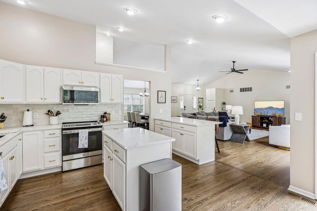 3035 Canyon Overlook, Burlington, KY 41005