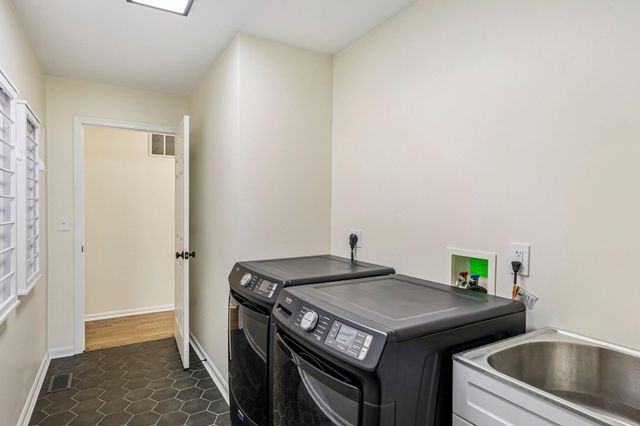 3035 Canyon Overlook, Burlington, KY 41005