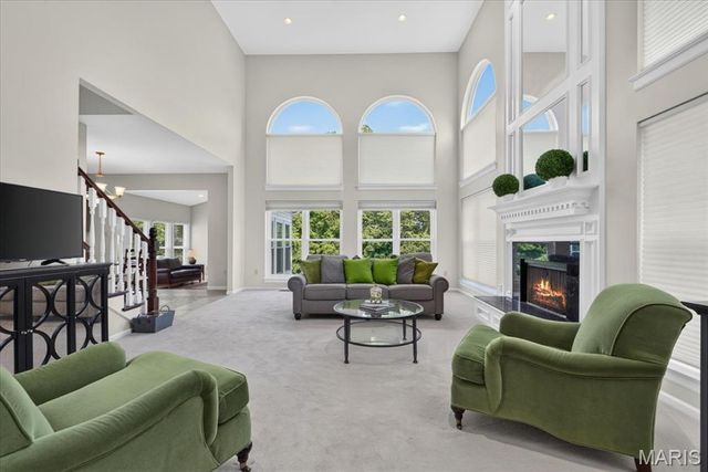 9326 Caddyshack Circle, St Louis, MO 63127