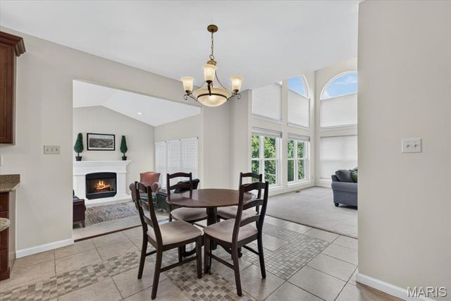 9326 Caddyshack Circle, St Louis, MO 63127