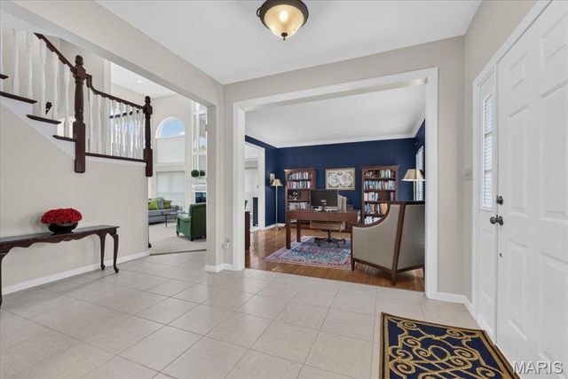 9326 Caddyshack Circle, St Louis, MO 63127