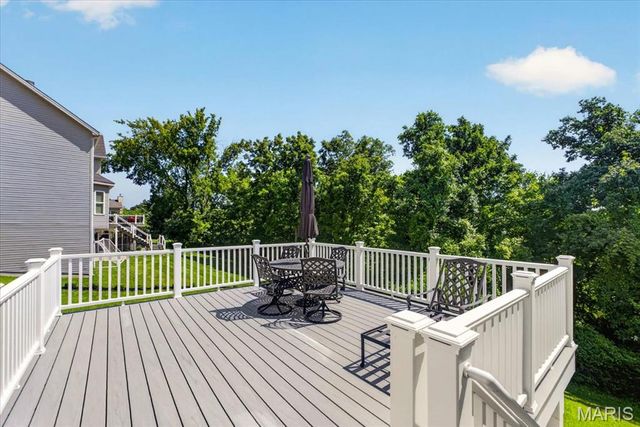 9326 Caddyshack Circle, St Louis, MO 63127