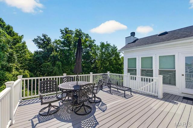 9326 Caddyshack Circle, St Louis, MO 63127