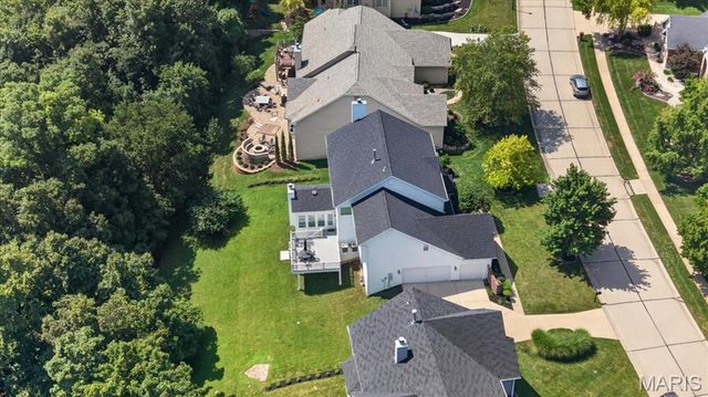 9326 Caddyshack Circle, St Louis, MO 63127