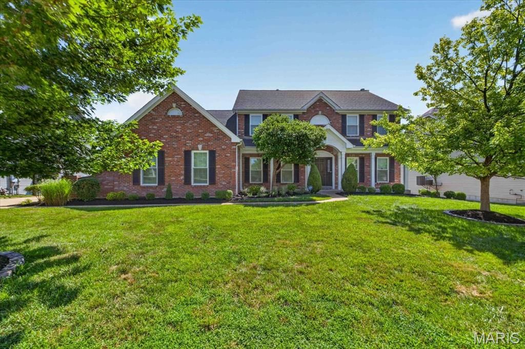9326 Caddyshack Circle, St Louis, MO 63127