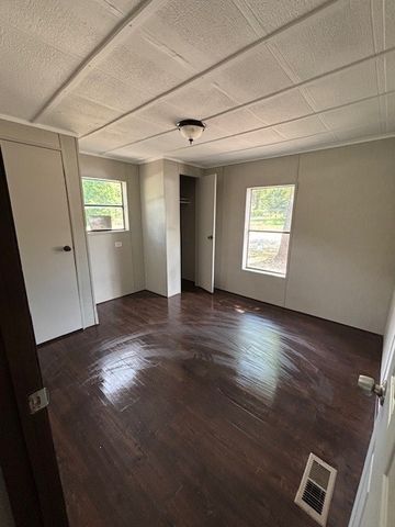 9475 Pinewood Drive, Hawk Cove, TX 75474