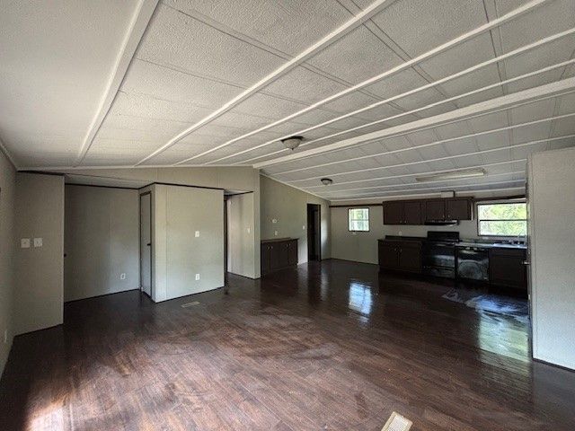 9475 Pinewood Drive, Hawk Cove, TX 75474