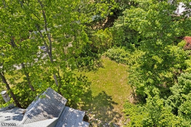 72 Koclas Dr, Netcong Boro, NJ 07857