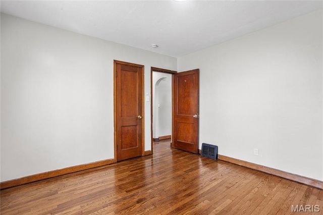 7720 Brocton Court, Bel-nor, MO 63121