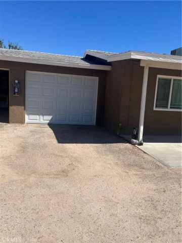 13252 NW Navajo Road, Apple Valley, CA 92308