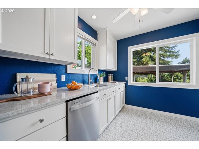2023 Se YUKON St, Portland, OR 97202