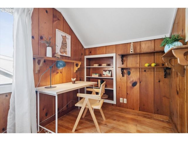 2023 Se YUKON St, Portland, OR 97202