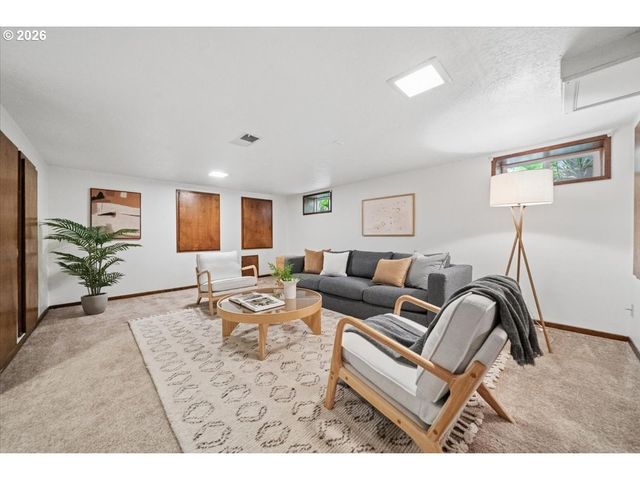 2023 Se YUKON St, Portland, OR 97202