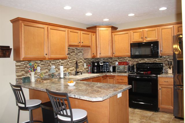 3030 Gardenia Drive, Evansville, IN 47715