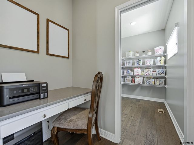 10215 S 124 Street, Papillion, NE 68046