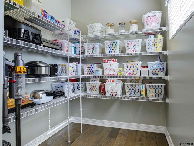 10215 S 124 Street, Papillion, NE 68046