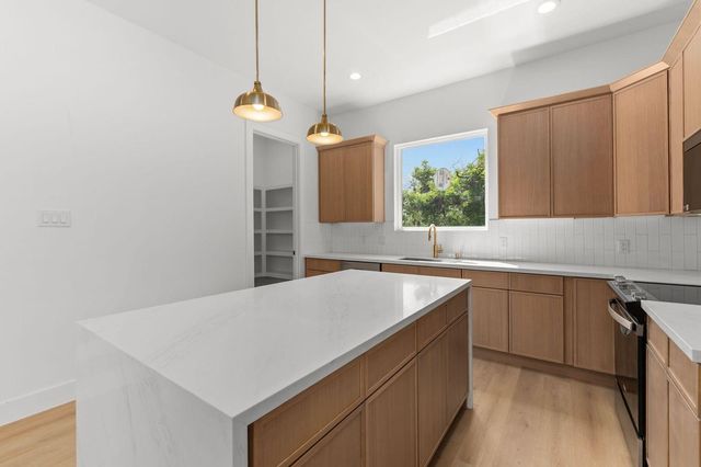 3344 Sauer Street, Houston, TX 77004