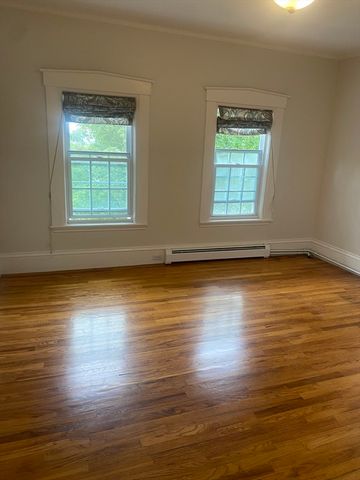 31 Prospect St 3, Marblehead, MA 01945