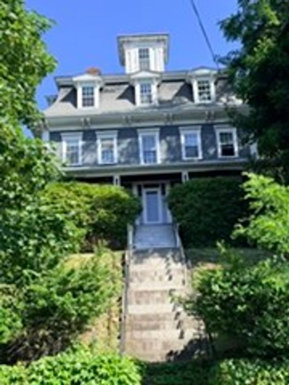 31 Prospect St 3, Marblehead, MA 01945
