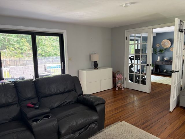 19 E Applewood, Charlton, MA 01507