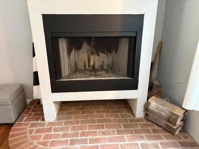 19 E Applewood, Charlton, MA 01507