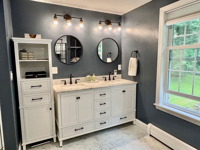 19 E Applewood, Charlton, MA 01507