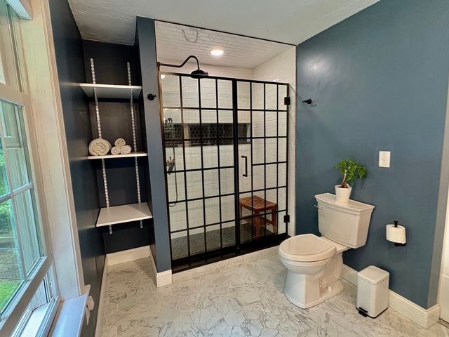 19 E Applewood, Charlton, MA 01507
