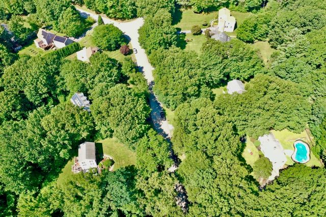 19 E Applewood, Charlton, MA 01507