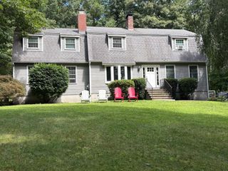 19 E Applewood, Charlton, MA 01507