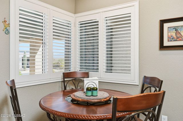 921 W Via Del Pardillo, Green Valley, AZ 85622