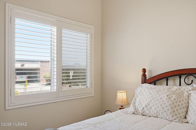 921 W Via Del Pardillo, Green Valley, AZ 85622