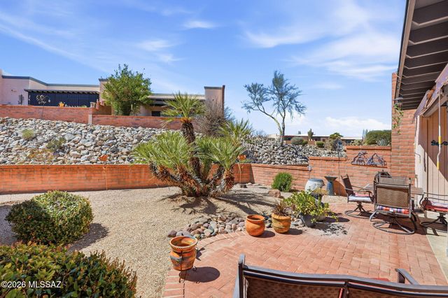 921 W Via Del Pardillo, Green Valley, AZ 85622