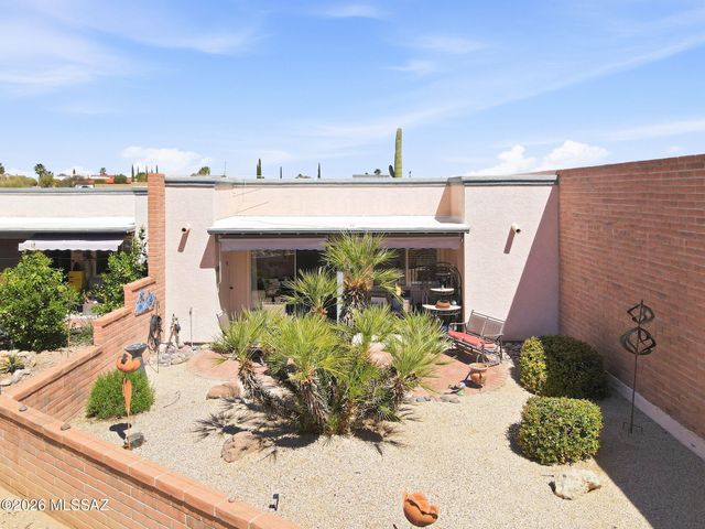 921 W Via Del Pardillo, Green Valley, AZ 85622