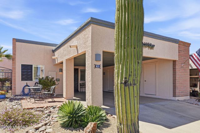 921 W Via Del Pardillo, Green Valley, AZ 85622