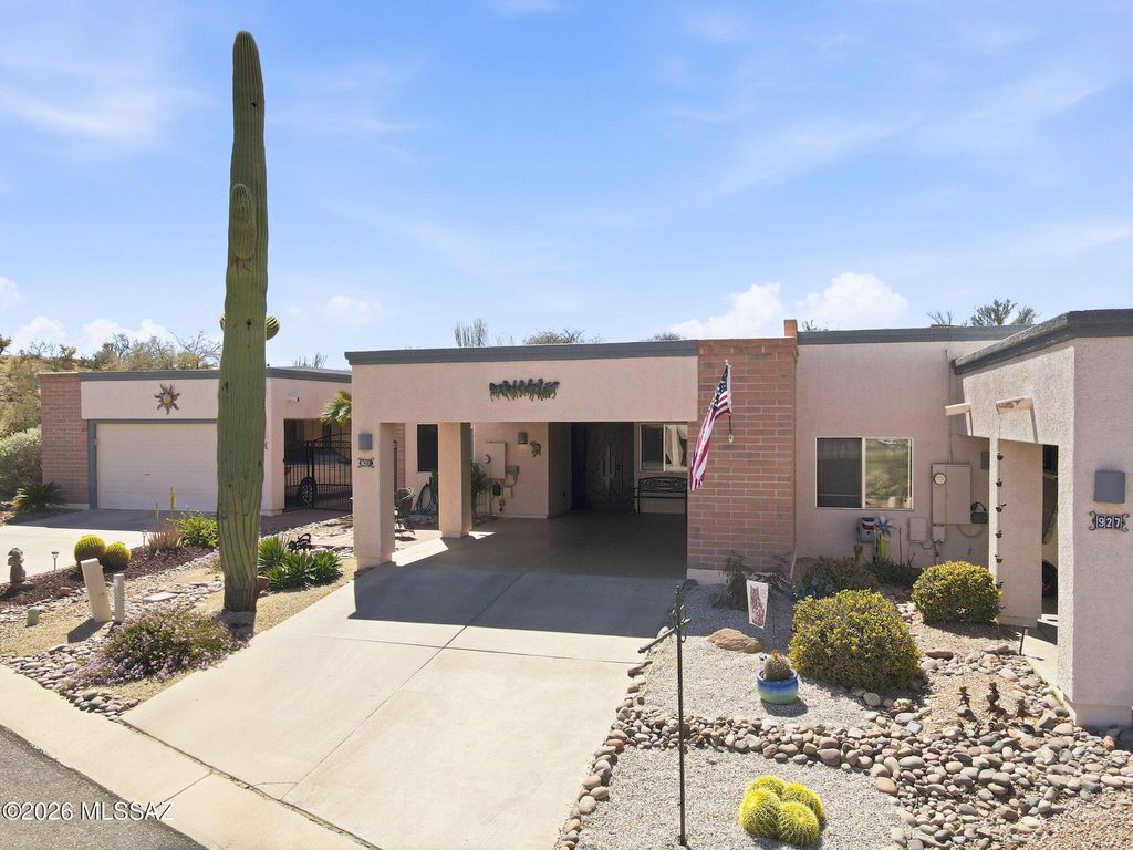 921 W Via Del Pardillo, Green Valley, AZ 85622