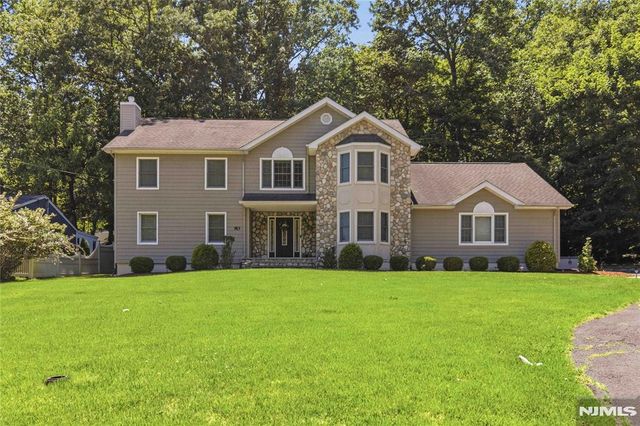 913 High Mountain Road, North Haledon, NJ 07508