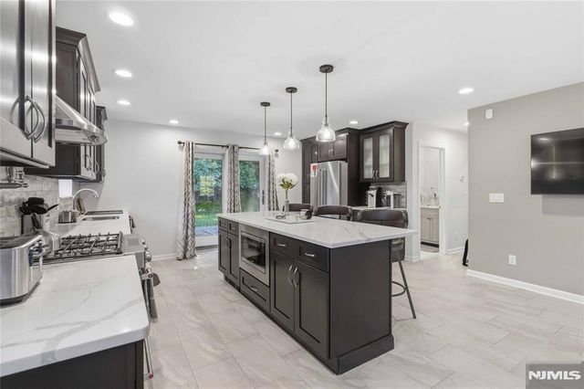 913 High Mountain Road, North Haledon, NJ 07508