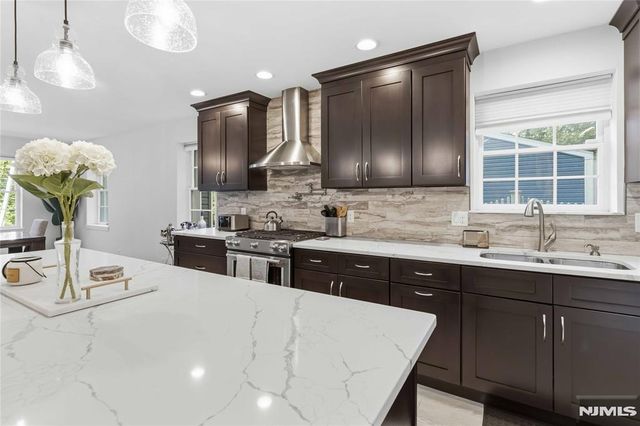 913 High Mountain Road, North Haledon, NJ 07508