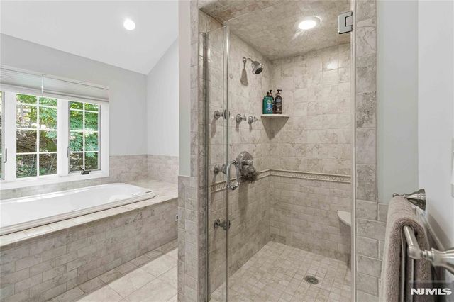 913 High Mountain Road, North Haledon, NJ 07508