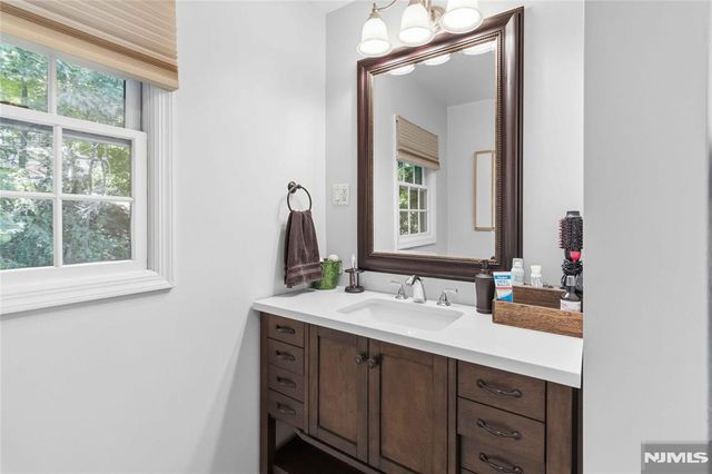 913 High Mountain Road, North Haledon, NJ 07508