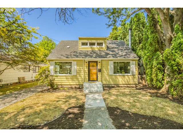 27 Se 85TH Ave, Portland, OR 97216