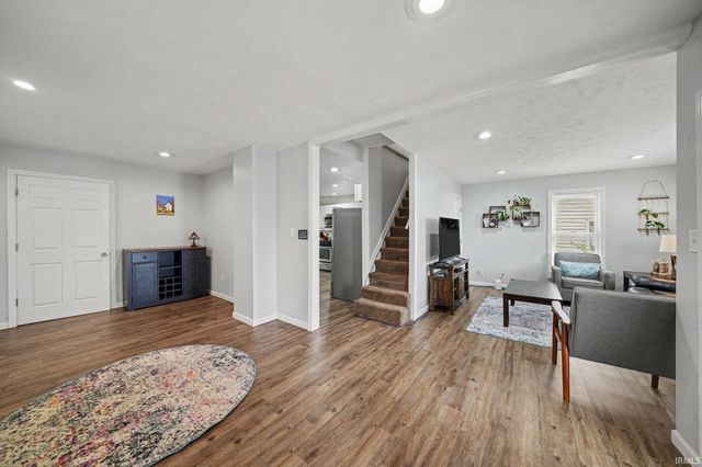 214 E Battell Street, Mishawaka, IN 46545