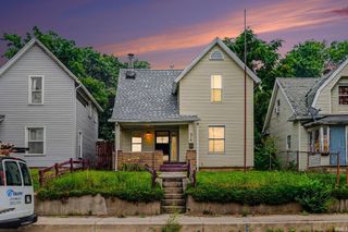 214 E Battell Street, Mishawaka, IN 46545