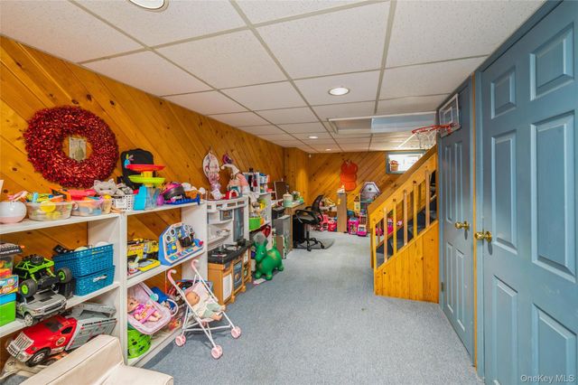 24 Commonwealth Street, Franklin Square, NY 11010