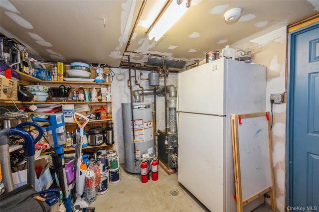 24 Commonwealth Street, Franklin Square, NY 11010